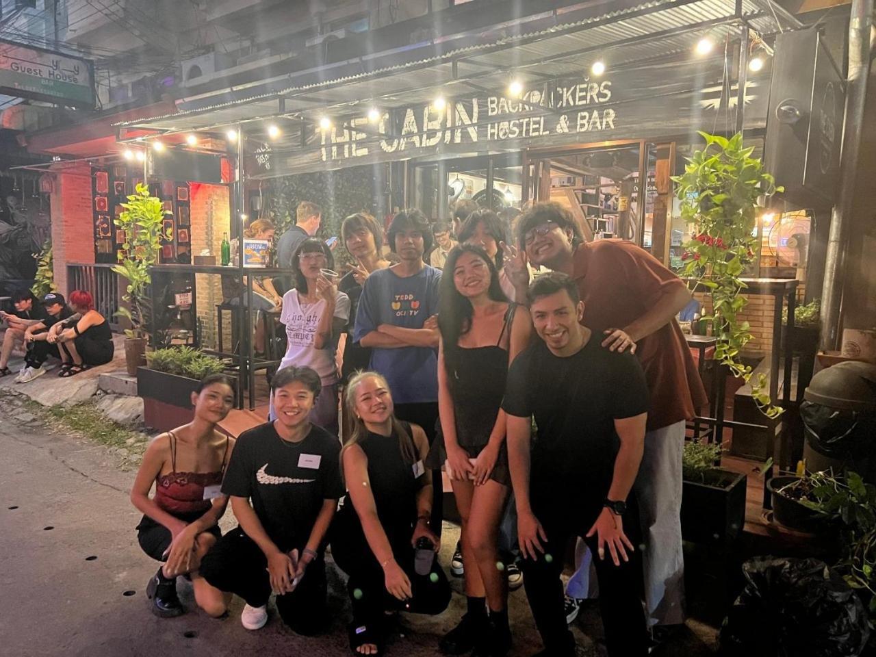 The Cabin Backpackers Hostel & Bar Chiang Mai Exterior photo